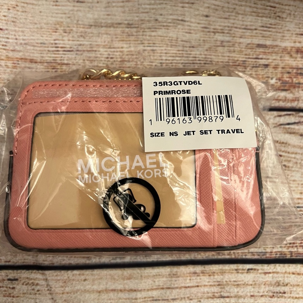 MEDIUM SAFFIANO LEATHER CHAIN CARD HOLDER CASE - Picture 9 of 11